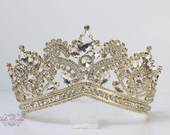 FAST Shipping!! Beautiful Gold Tiara, Wedding Crown, Crystal Crown, Sweet 16, Quinceañera, Gold Tiara, Gold Crown