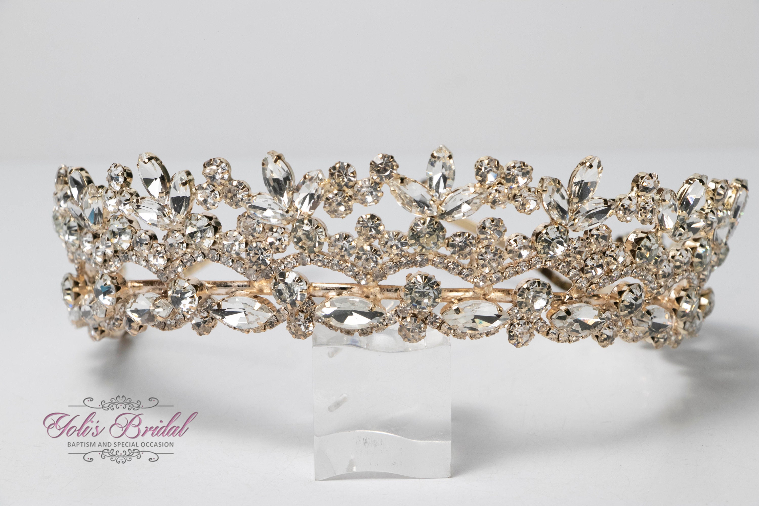 FAST SHIPPING! Gold Refined Tiara Adorned With Flower Peaks FAST SHIPPING! Gold Refined Tiara Adorned With Flower Peaks