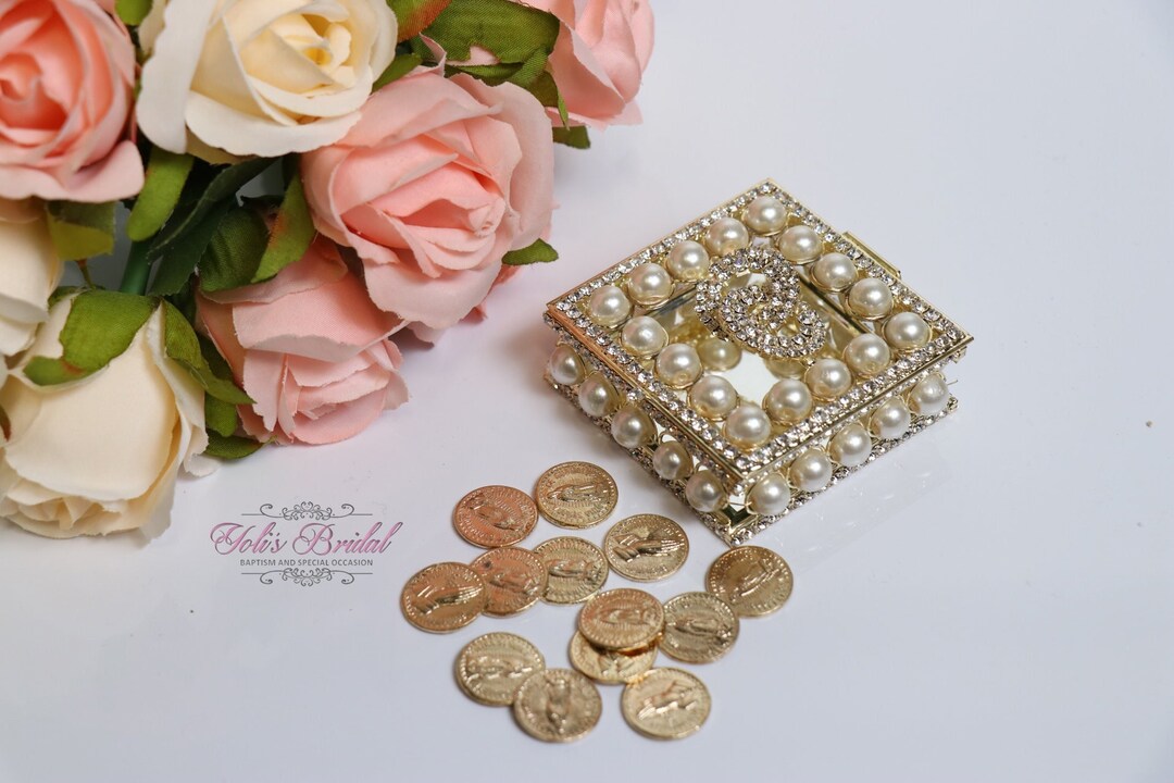 FAST SHIPPING Beautiful Gold Arras With Pearls, Gorgeous Crystal ...