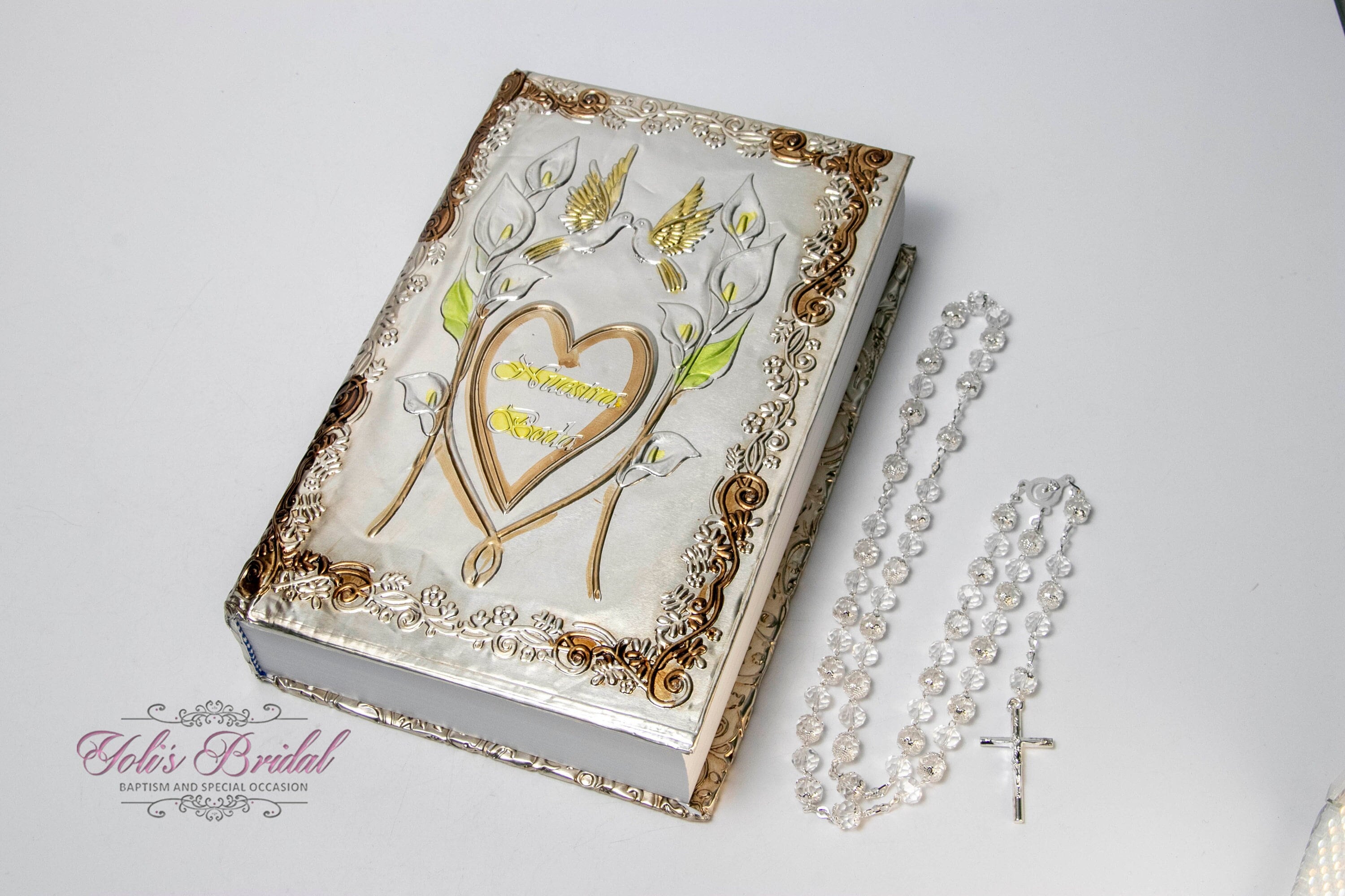 FAST SHIPPING!! Spanish Embossed Bible, Wedding Bible, Wedding Gift, Anniversary Gift, Spanish Bible, Biblia y Rosario, Bible and Rosary