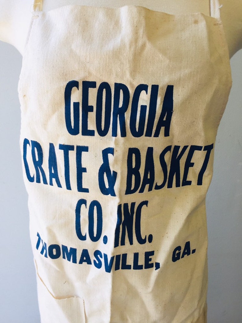 One Size Thomasville Inc GA Georgia Crate and Basket Co Vintage Canvas Feel Advertising Apron w Navy Blue Text Logo /& Pocket
