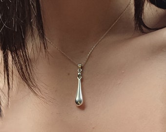 Silver Teardrop Necklace - Waterdrop Pendant - Minimalist Chain Necklace - Anniversary Gift for Her