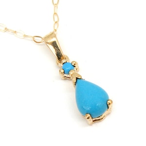 9ct Gold Turquoise Teardrop Necklace Pendant and chain