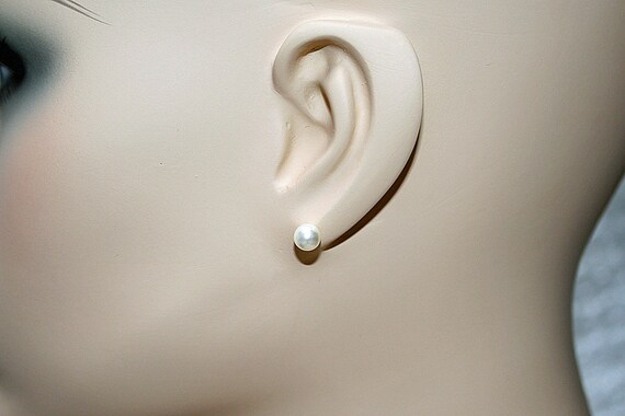 9ct Yellow Gold Stud Earrings With 6mm Simulated White Pearl - Arranview Jewellery