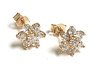 Solid 9ct Gold Cubic Zirconia Cluster Stud earrings with FREE Gift Box