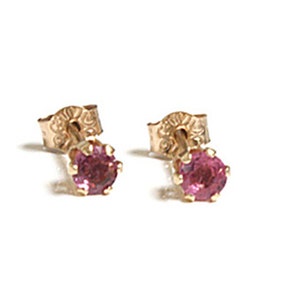 Solid 9ct Gold Small 2.5mm Ruby Stud earrings with FREE Gift Box