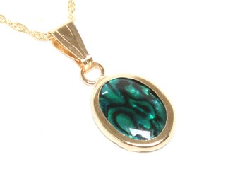 9ct Gold Green Abalone Paua Shell Necklace Pendant and 18" chain with FREE Gift Box