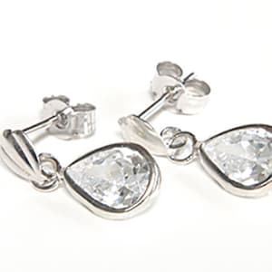 Solid 9ct White Gold CZ Teardrop Dangly Earrings with FREE Gift Box