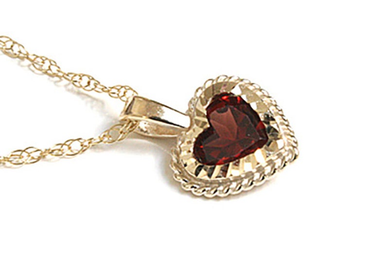 Solid 9ct Gold Garnet Diamond Cut Love Heart Pendant Necklace and chain with FREE gift box image 1