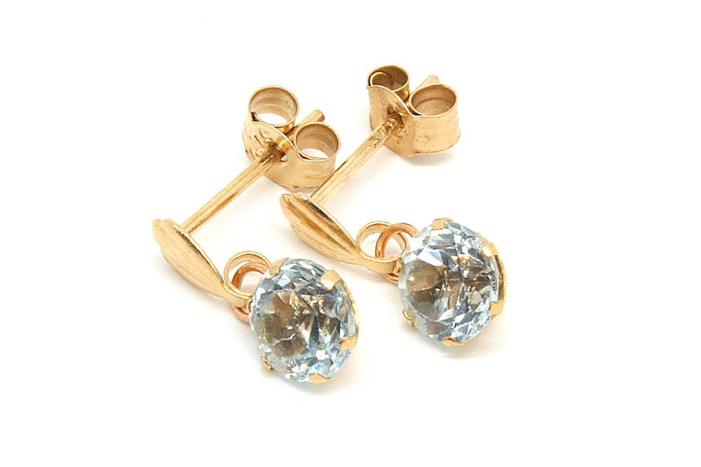 9ct Gold Blue Topaz Drop earrings