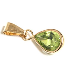 Solid 9ct Gold Peridot Teardrop Necklace Pendant NO CHAIN with FREE gift box