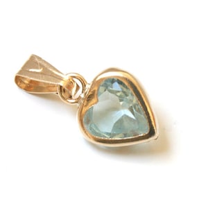9ct Gold Blue Topaz Love Heart Pendant necklace no chain with FREE gift box