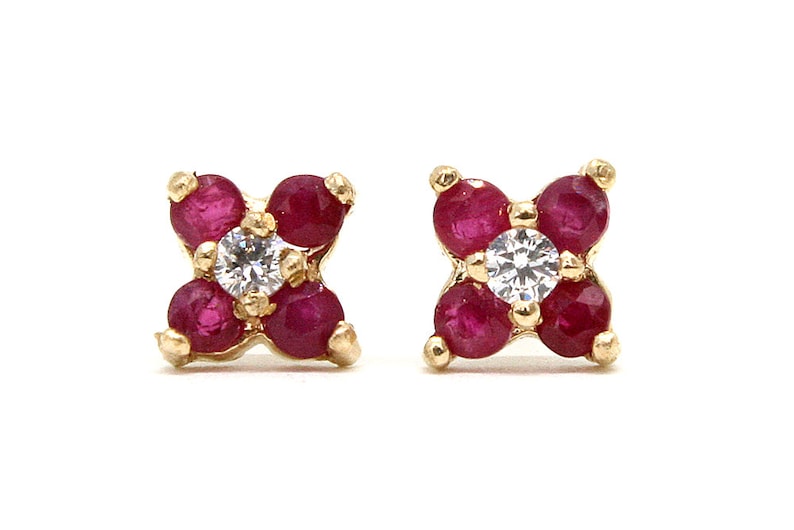 9ct Gold Ruby and CZ Cluster Stud Earrings Gift Boxed studs Made in UK 9ct Gold Ruby and CZ Cluster Stud Earrings Gift Boxed studs Made in UK