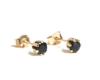 Solid 9ct Gold Sapphire 3mm Round Stud earrings with FREE Gift Box