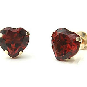 Solid 9ct Gold 5mm Garnet Love Heart stud Earrings with FREE Gift Box