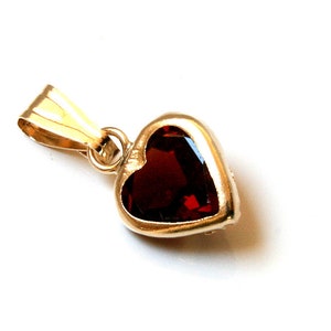 9ct Gold Garnet Love Heart Pendant necklace no chain with FREE gift box