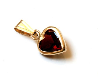 9ct Gold Garnet Love Heart Pendant necklace no chain with FREE gift box