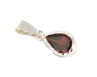 9ct White Gold Garnet necklace Pendant no chain