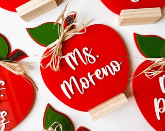 Personalized Desktop Teacher Apple Sign, Mini Apple Sign for Teachers, Gifts for Teachers, Teacher Desk Sign Personalized, Teacher Gift