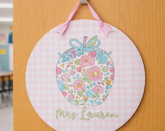 Floral Apple Teacher Door Hanger, Teacher Appreciation Gift, End of School Year Teacher Gift, Personalized Teacher Gift, Custom Teacher Gift