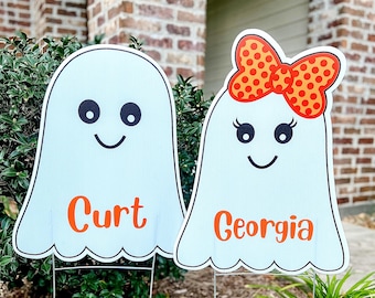 Custom Name Ghost Yard Sign, Personalized Halloween Decoration, Spooky Outdoor Decor, Halloween Party Sign, Yard Art for Trick-or-Treat