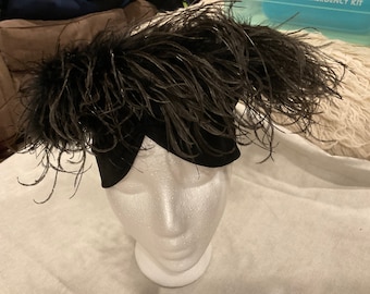 Vintage Sally Vielor black feathered turban hat 1960s - preowned