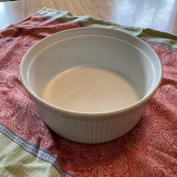 Vintage porcelain ribbed Apilco ramekin/souffle dish 7 1/2 x 3 1/2 - made in France