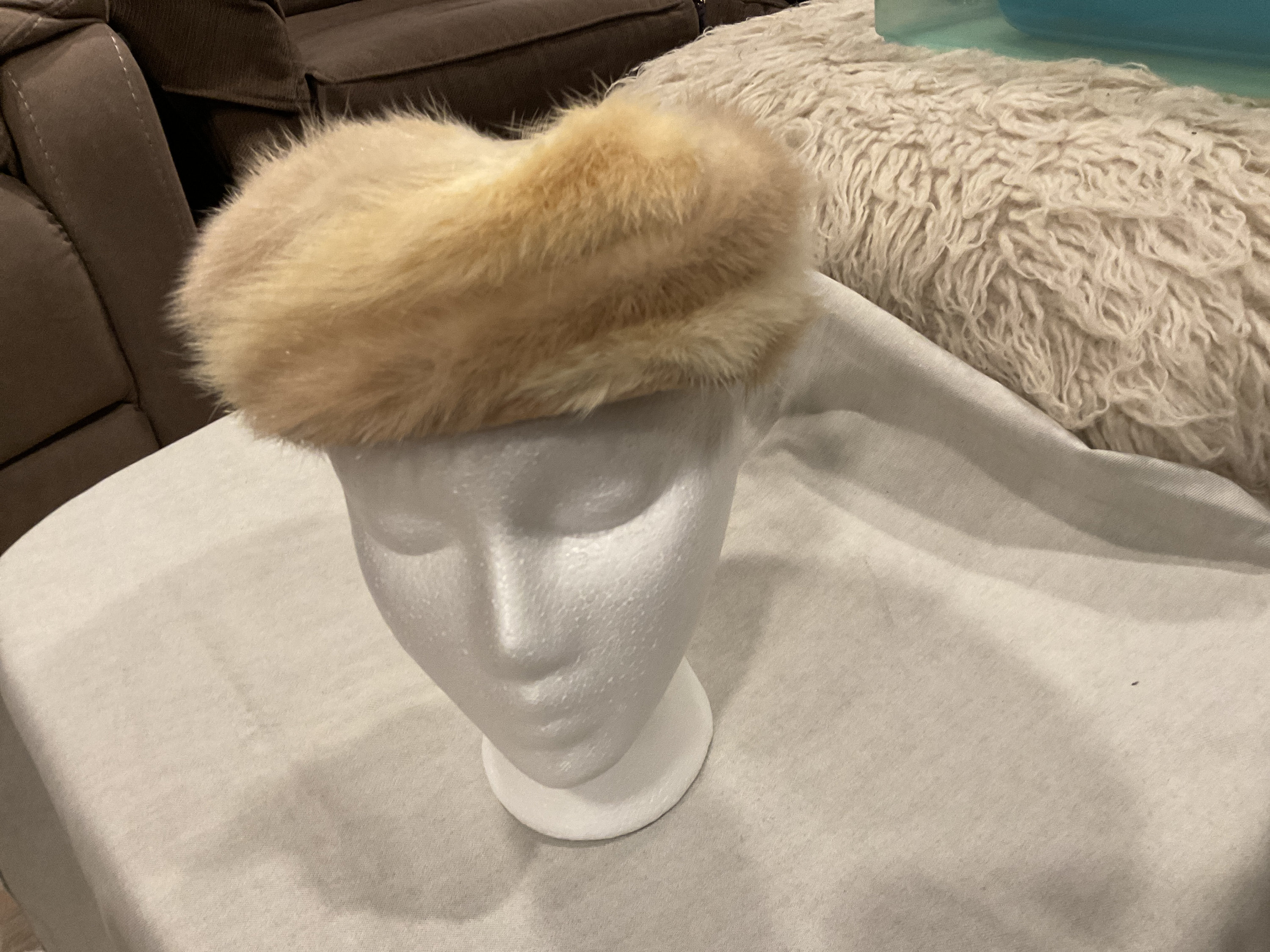 Vintage 70s/80s beige buff faux fur pillbox hat cozycore maximalist quiet luxury Faux Fur Pillbox Hat - Etsy main image 3