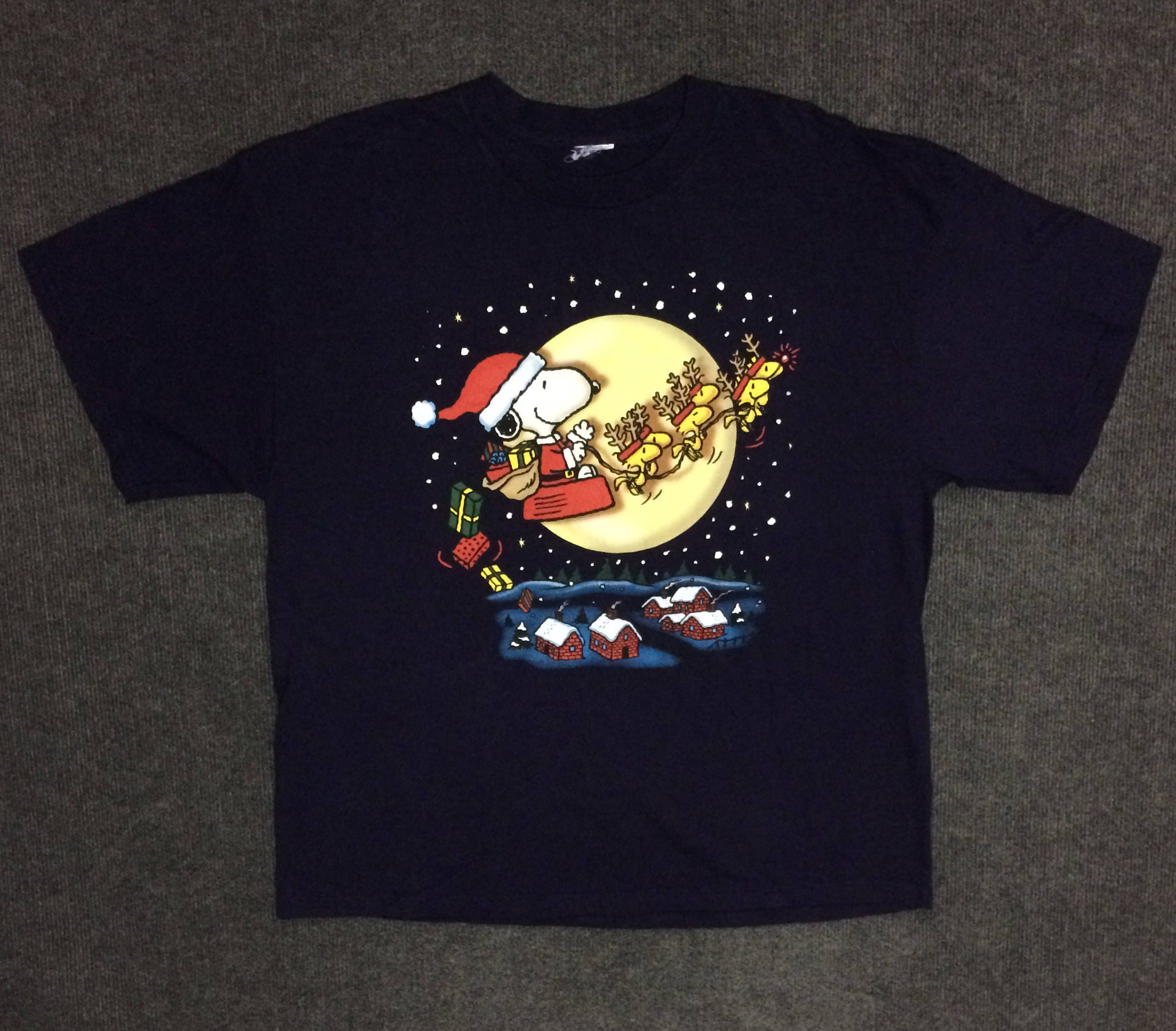 Vintage Snoopy Santa Claus Christmas Short Sleeve Rare T