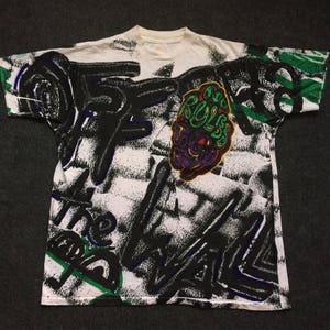 Vintage On The Wall Skateboard Rare Full Print Overprint 90s 80s T shirt