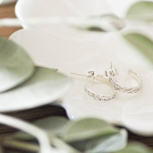 Sterling Silver hoop Earrings, Patterned silver hoop Earrings, Dainty floral silver hoops, Bridesmaid Gift, Handmade hoop earrings, huggies