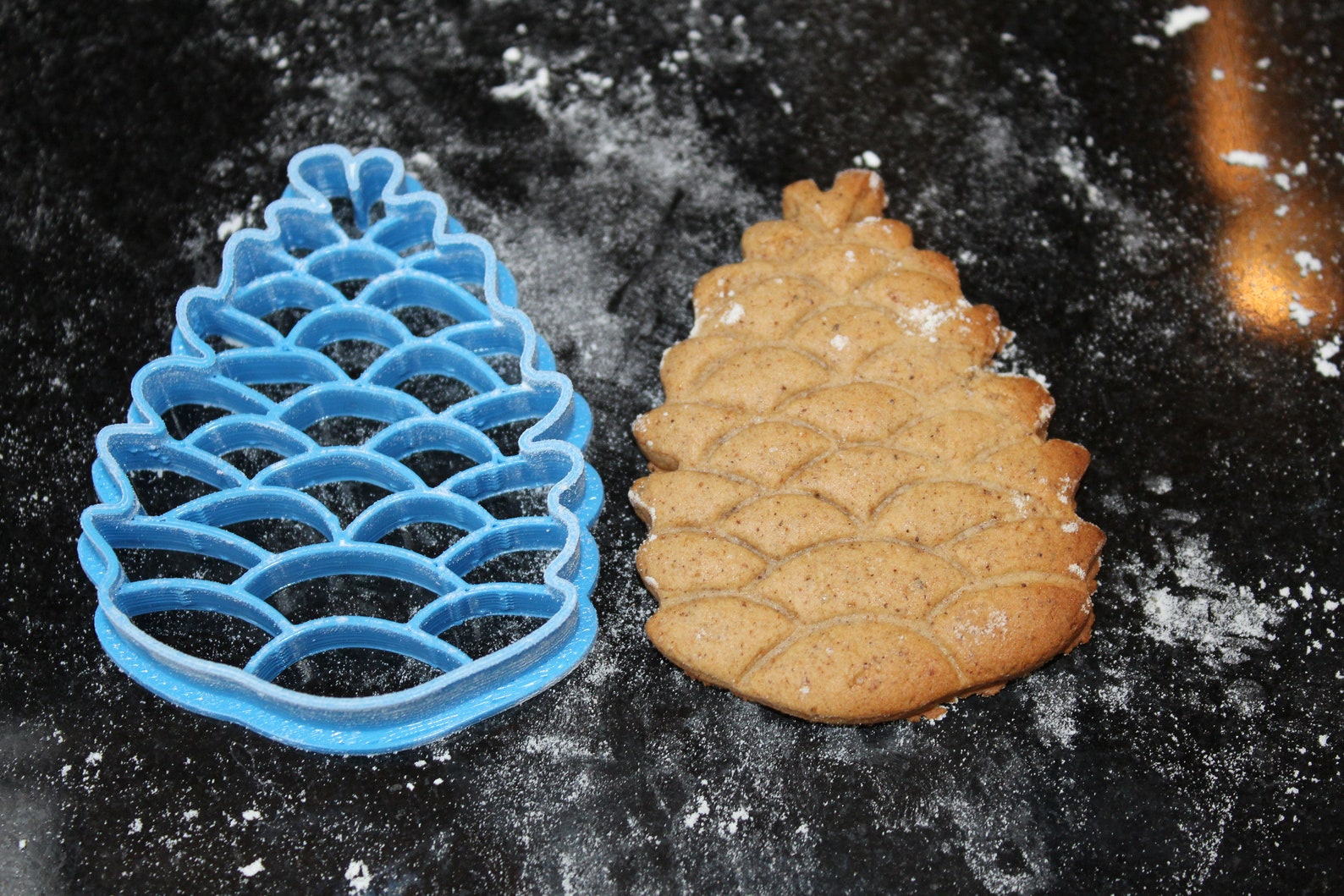 Pine cone biscuit cookie cutter | Etsy
