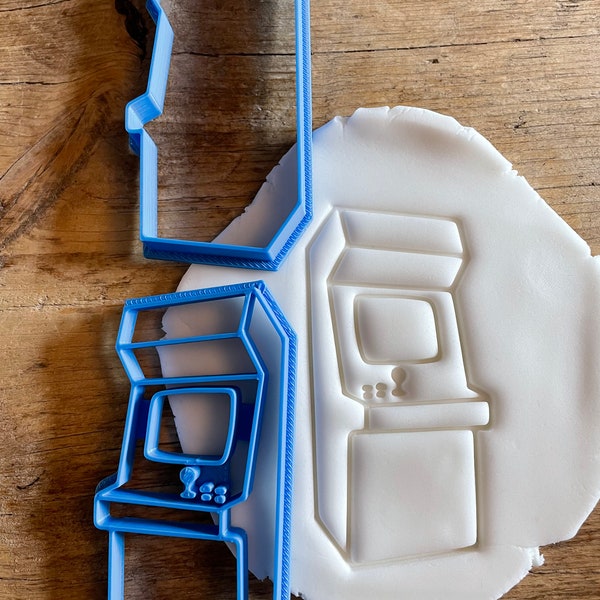 Arcade Machine biscuit cookie cutter, coin-op game, amusement arcade, 80's party