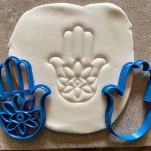 Hand of Fatima cookie cutter, biscuit cake decorating baking accessories clay, ramadan kareem, Itfar cookies