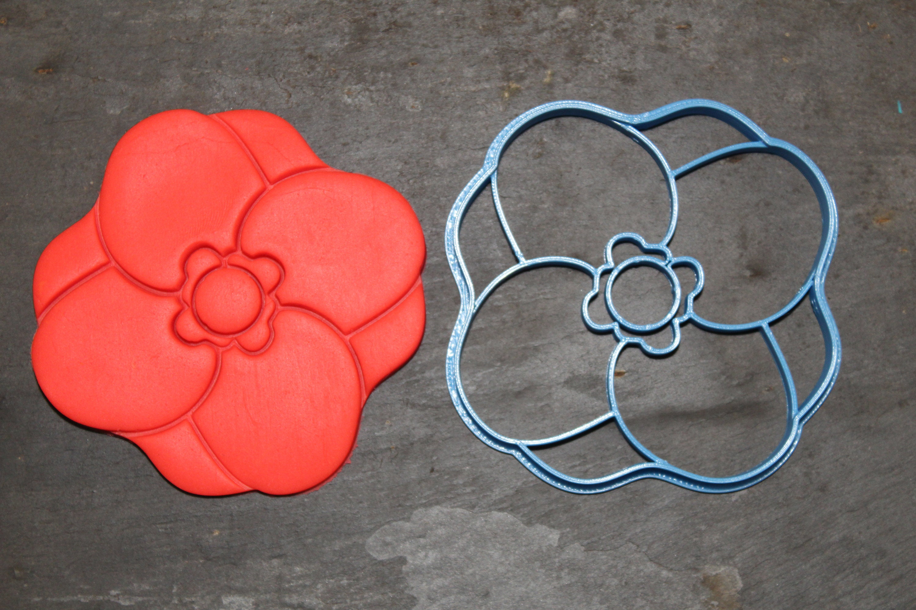 Poppy Flower biscuit cookie cutter | Etsy