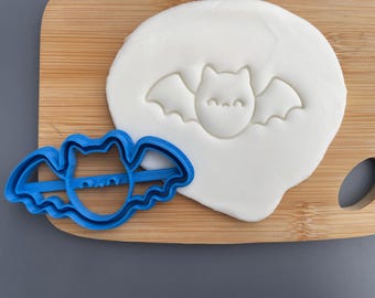 Bat 2 cookie cutter, Halloween, spooky, cute baking, decorating, party, trick or treat, cake
