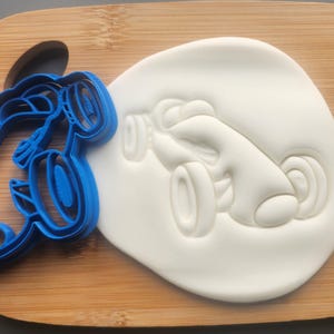 Vintage race car cookie cutter, biscuit baking accessories, icing, decorating, fondant, birthday, transport