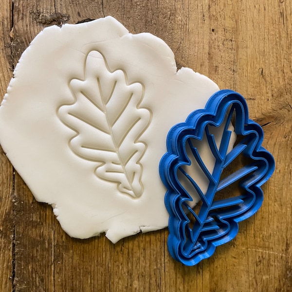 Oak leaf cookie/ biscuit cutter, autumn, nature, fall, plant, decorating, baking, fondant, icing, cake