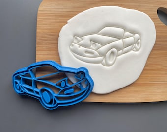 Mazda MX5 MK1 lights up cookie / biscuit cutter, birthday ideas, cute gift, transport, classic car, baking accessories, cake decorating