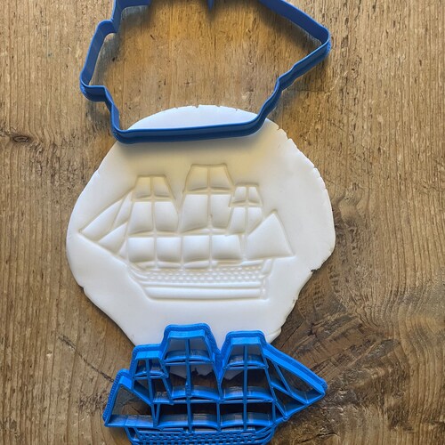 HMS Victory boat cookie biscuit cutter, Nelson UK Battle of trafalgar