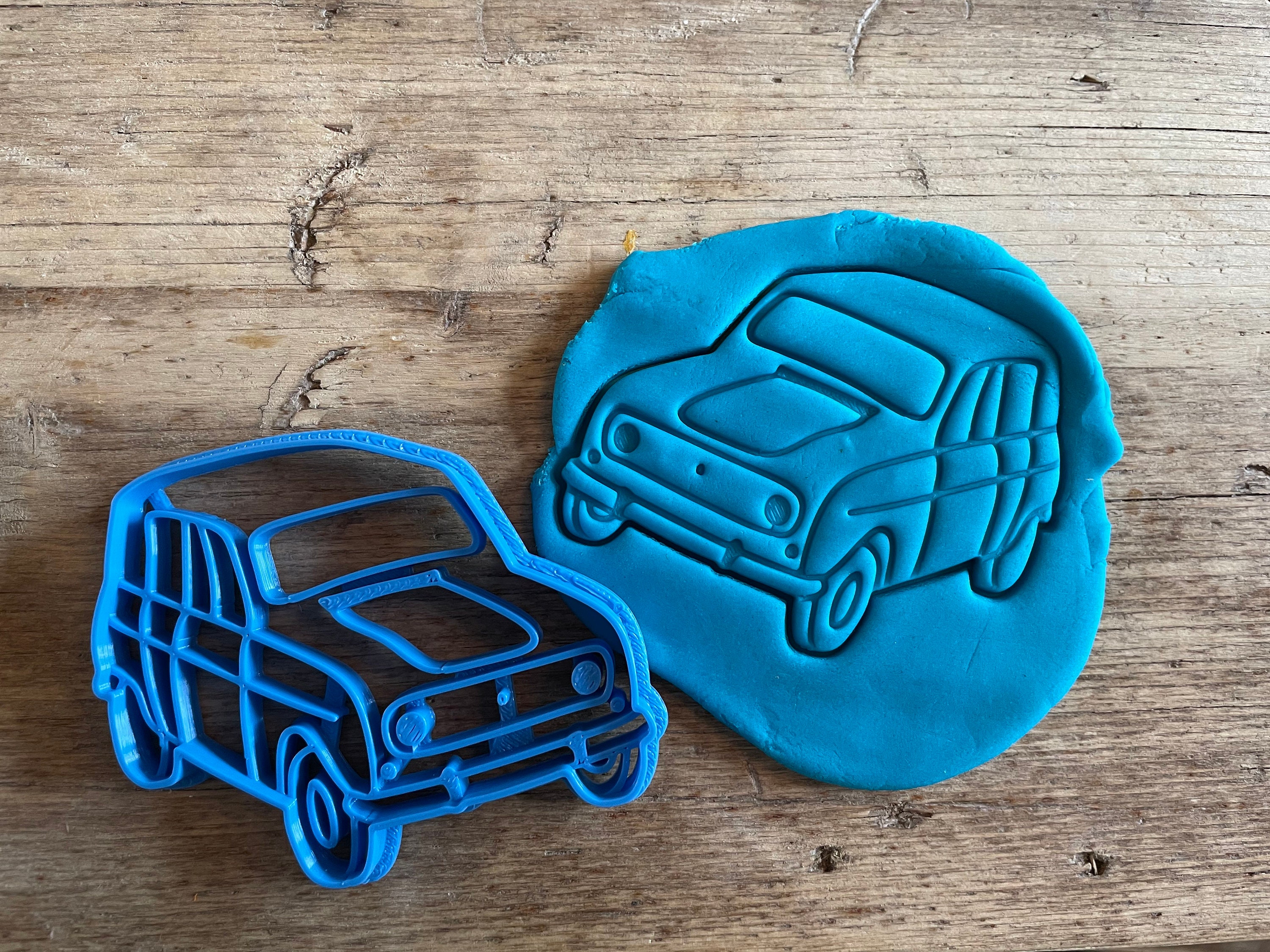 Renault 4 cookie/ biscuit cutter car decorating baking 