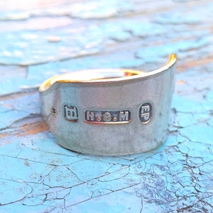 Versilberter Löffelring - Punze Hersteller Mark Ring aus Vintage Teelöffel Besteck / Besteck - jede Größe möglich