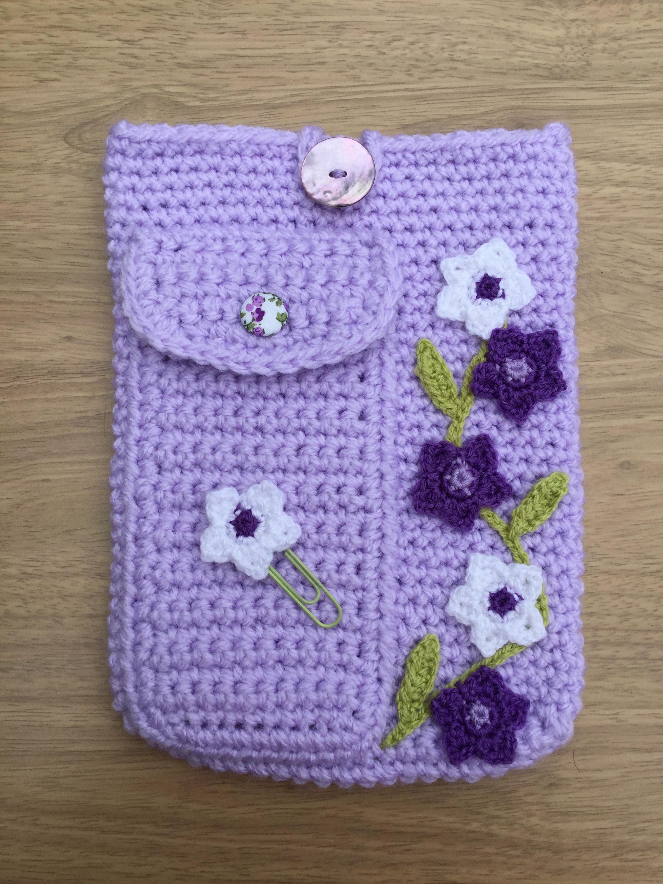 FREE Phemia journal pen holder: Crochet pattern