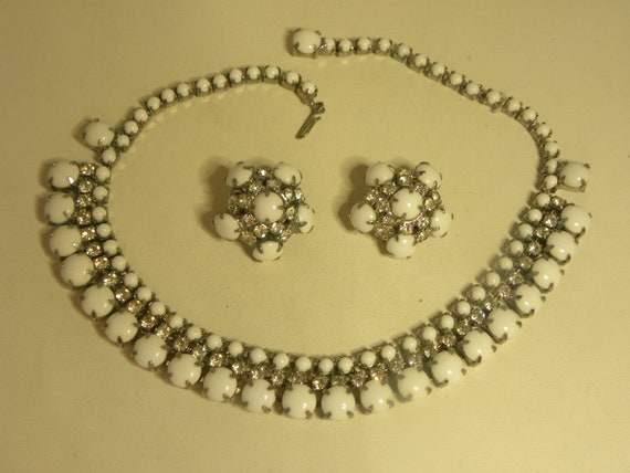 Vintage White Milkglass & Rhinestone Necklace Earr