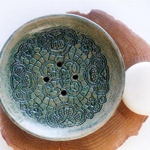 runde ceramic soap dish for bathroom decor, sponge holder, kitchen accessories