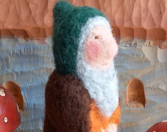 Dwarf felted from wool, 4,3 inch