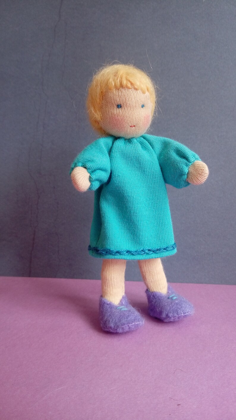 doll lilly