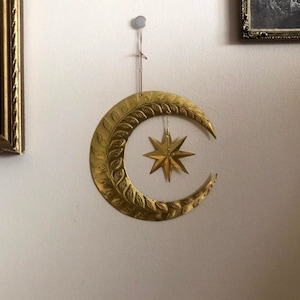 DELICATE Moon brass / copper decoration | Wall hanging