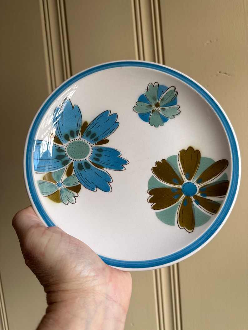 3 Ceramic Guild Cabaret Salad Plates MCM 70s Vintage Made in Japan Esperanto Hand Decorated image 2