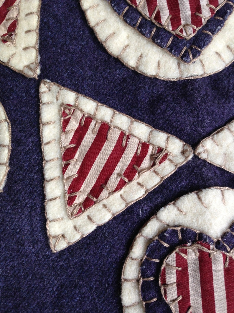 44 Diameter Americana HANDMADE Appliqu\u00e9 Triangles /& Hearts Wool? Red White Blue Patriotic America USA July 4 Christmas Tree Skirt